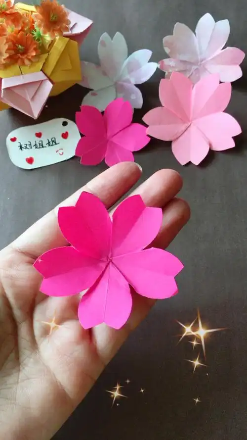 一张纸做出的樱花太美了