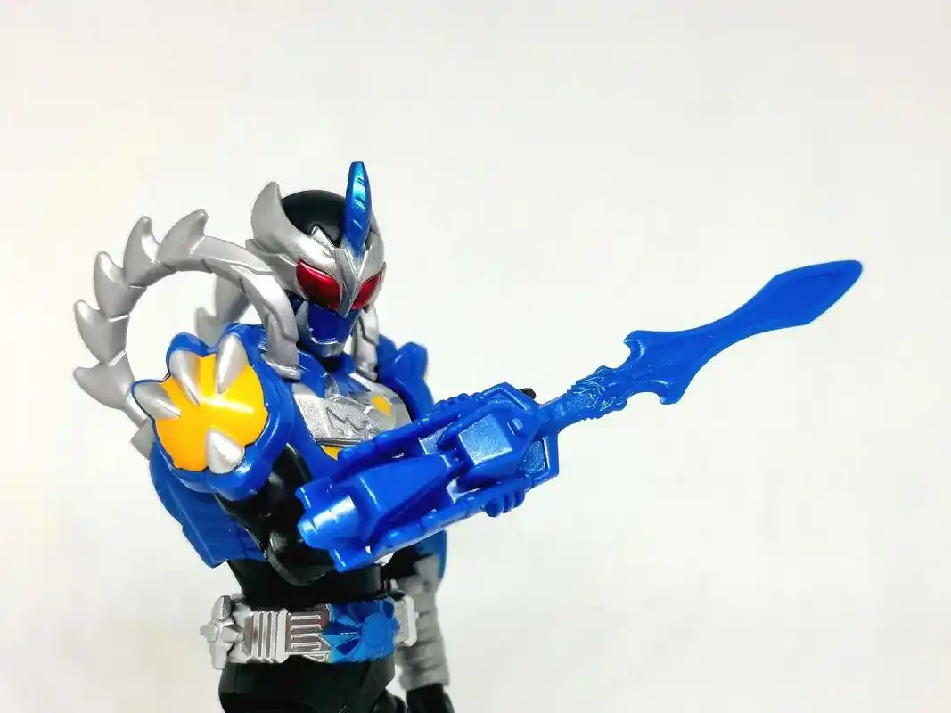 风鹰侠.#特摄剧 #铠甲勇士 其铠甲是以蓝色为主色调,鹰为图 - 抖音