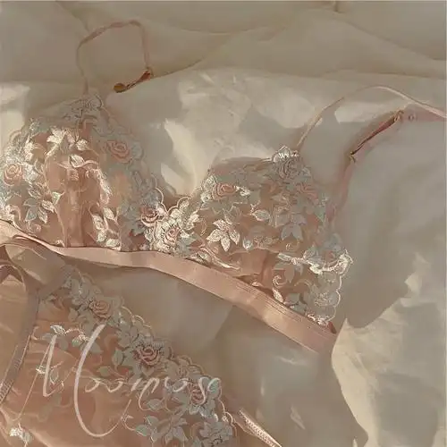 moonrose蕾丝尤物粉纯欲撩人少女内衣套装薄款文胸聚拢性感胸罩