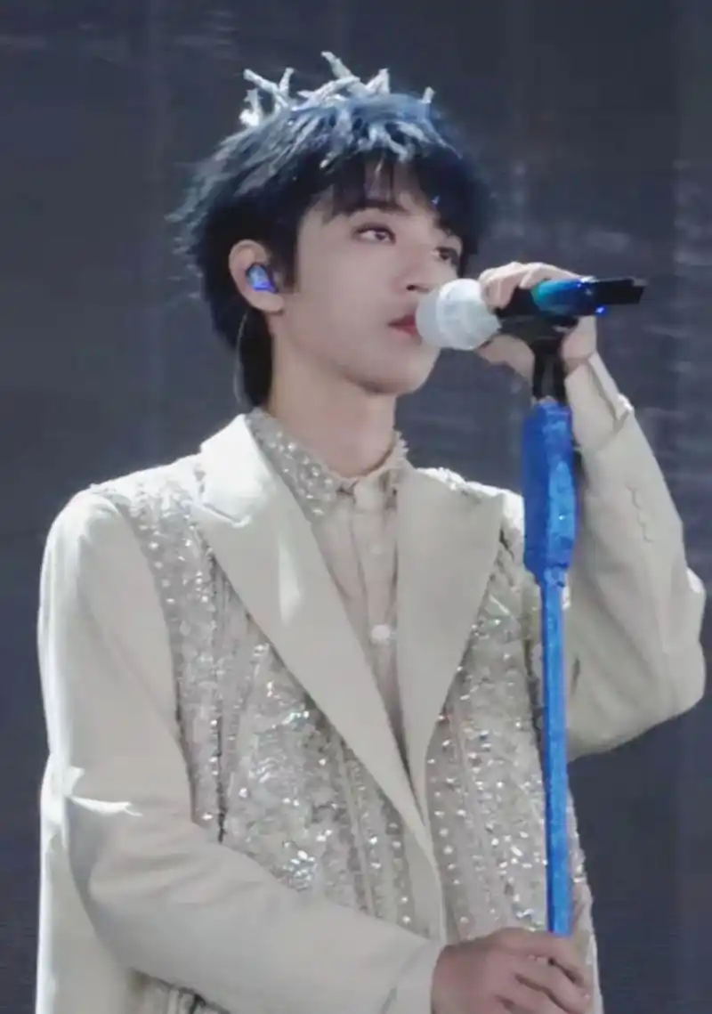 期待专属于我们的演唱会!#王俊凯 #tfboys #王 - 抖音