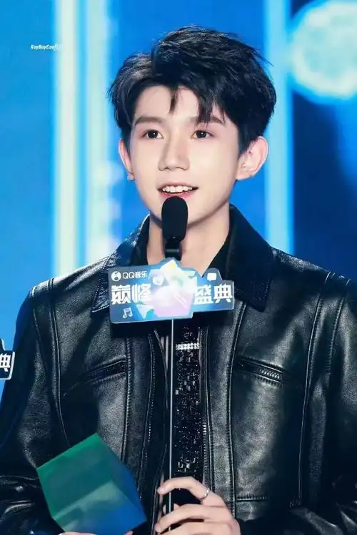 王源的旅行明信片##王源我看见两朵一样的云##王源看