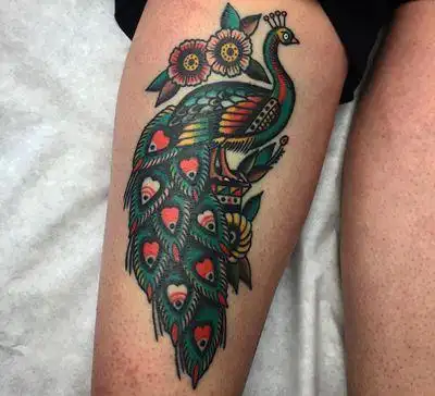 43张女生大腿孔雀纹身图案