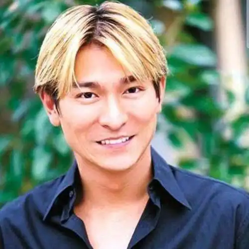 刘德华出道40年,在娱乐圈具有举足轻重的地位.