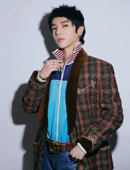 华晨宇20201204上海智族gq年度人物盛典 官图