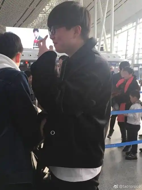 2018 131机场毛不易,换了新衣服的毛毛(○ω○)