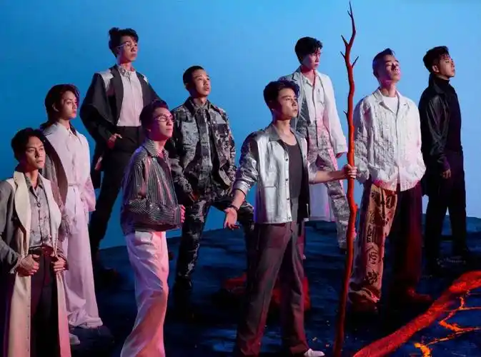 的名单,通过之前的名单能看到的是里面就有周杰伦,刘耕宏,吴尊,张栋梁