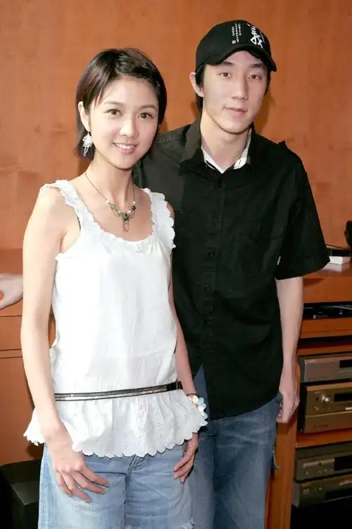 从四人游到三人游两首歌读懂方大同与薛凯琪