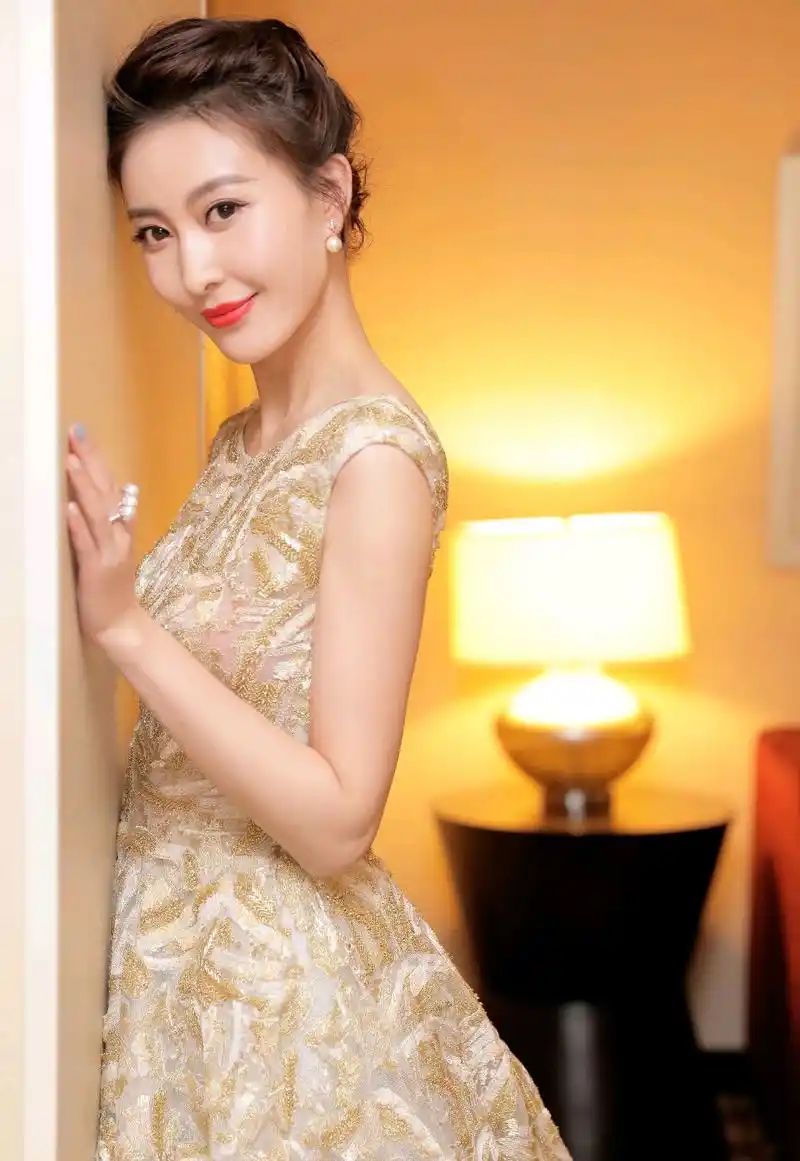 影视演员「周知」经纪人,周知代言签约