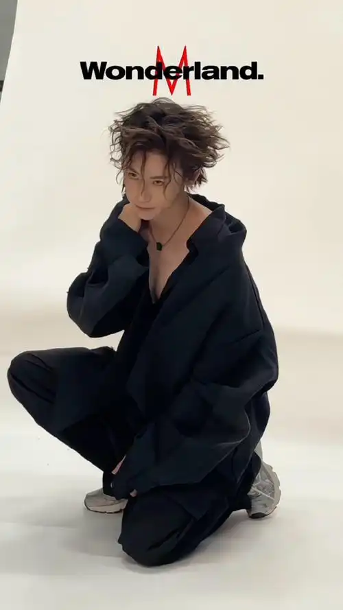 小鬼王琳凯wondermusic封面大片