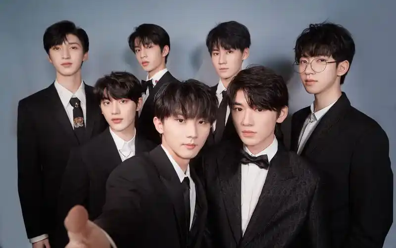 【tnt时代少年团】微博之夜《要你管》(4k超清官摄版)