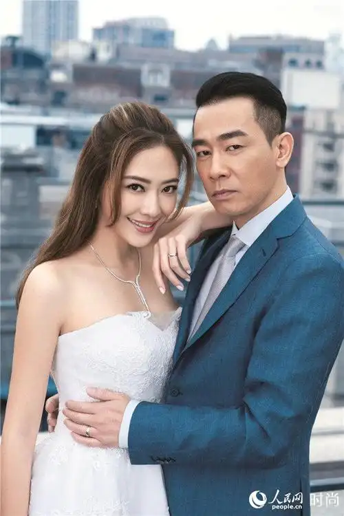 陈小春应采儿,何洁赫子铭 明星夫妇大片演绎"铂金承诺"