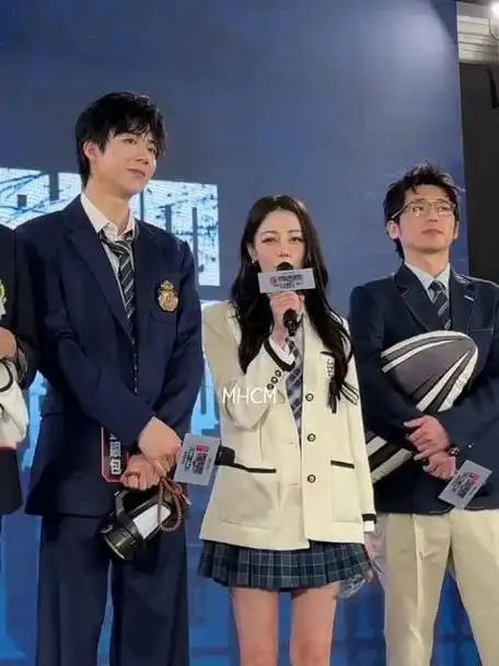 迪丽热巴刘宇宁白宇开始推理吧直拍期待