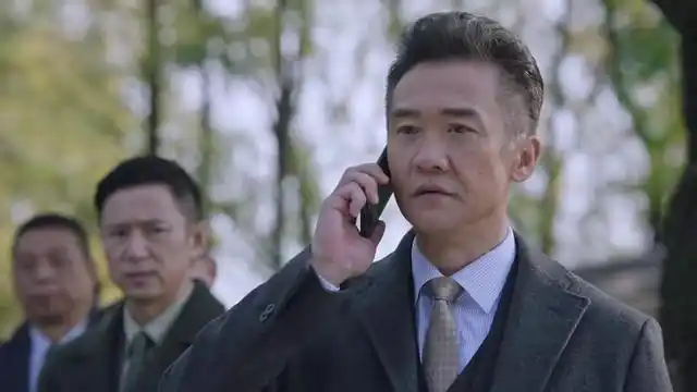 前一阵关注度颇高电视剧《突围》迎来了大结局.