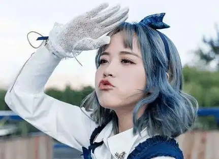 图6,2016届超女冠军:圈住那个9,2016届超女变成了网综节目,热度大减的