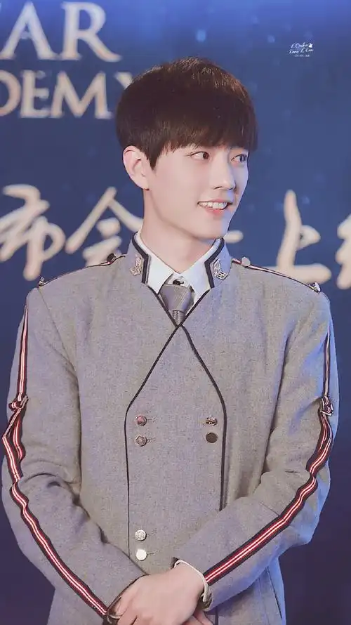 肖战分享200929超星星学园开播四周年奶胖小可爱方也许四周岁生日快乐