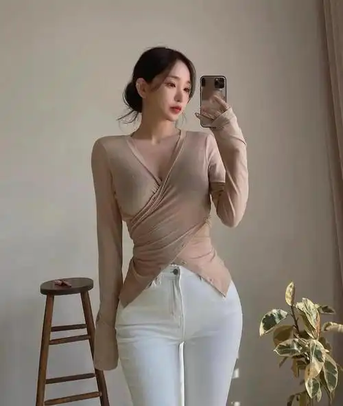 inss级蚂蚁腰女神曝光纯欲系写真让人营养不良