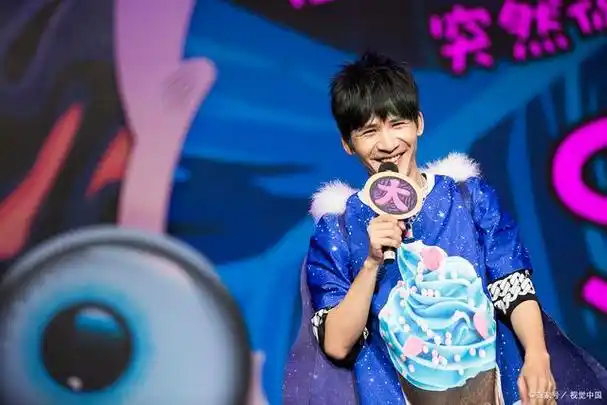 大张伟她以经纪人身份陪了我23年为我隐婚8年能不爱吗