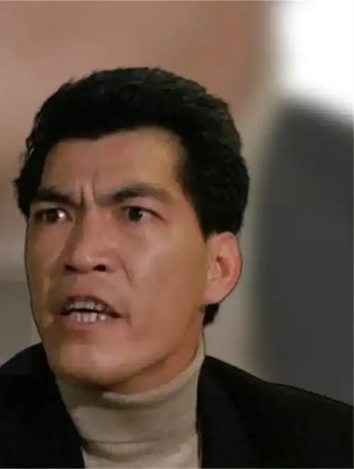 "大傻哥"成奎安:患病离世13年后,两房太太的选择大不相同1-度小视