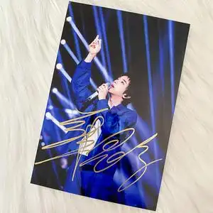 出     华晨宇亲笔签名宣传照片    保真!保真!