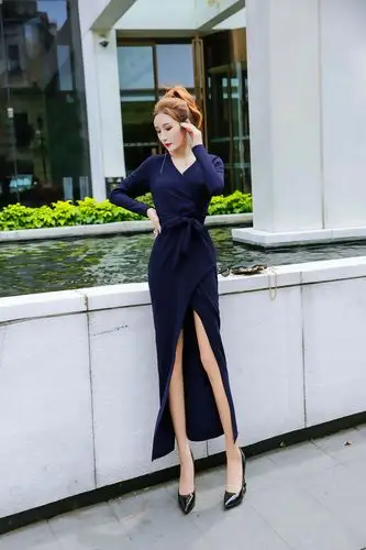 实拍2018秋冬新款女装深v开叉连衣裙修身显瘦气质包臀长裙