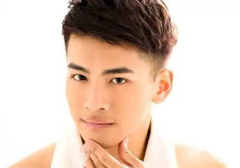 超显精神的男士短发了解一下