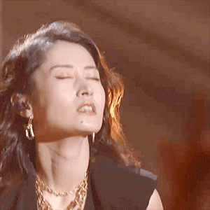 刘敏涛又在线蹦迪了顶流巨星