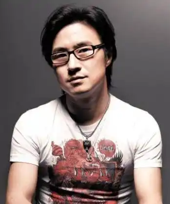 葛荟婕:18岁为汪峰生女,被分手后不能看女儿,只能网上说汪峰_父母