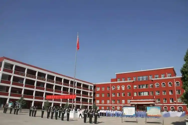 【微石楼】石楼中学举行2020届高三毕业典礼_高考