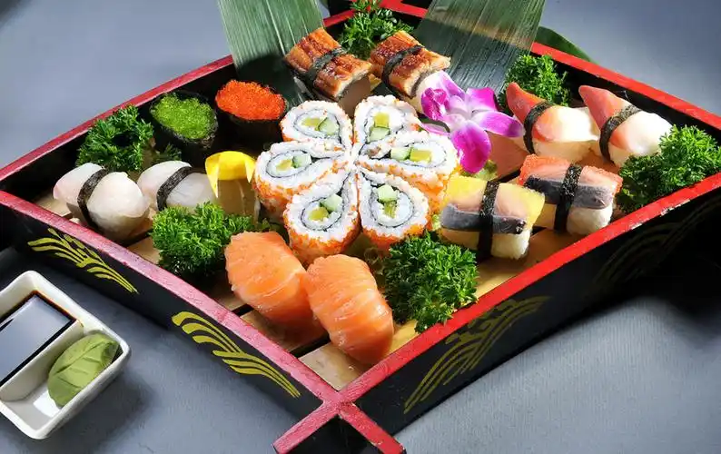 花式寿司拼盘