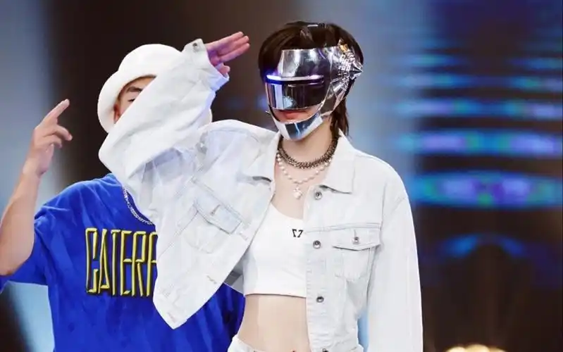 【李斯丹妮】铁皮1990蒙面舞王前辣后飒 你心动了吗