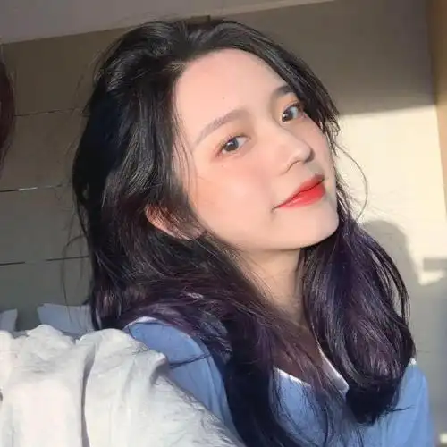 女生气质可爱头像精选阳光照耀的时刻