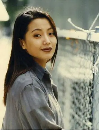 01.27】【原创翻译】金喜善比16年前出道时显得更年轻?