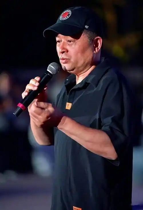 毕福剑现状曝光:从央视正常退休,经营多项副业,没有定居农村