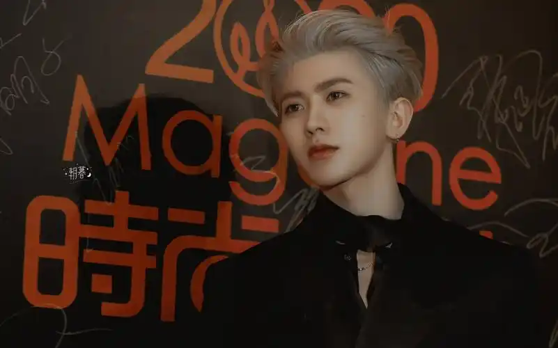 【蔡徐坤】&cosmo盛典全程cut 银发背头 长带西装优雅帅气,行走的雕塑