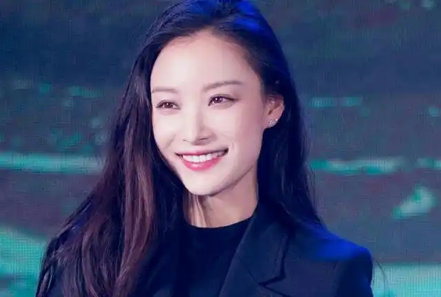 倪妮从小美到大为何圆眼睛变成细长的猫眼网友女大十八变