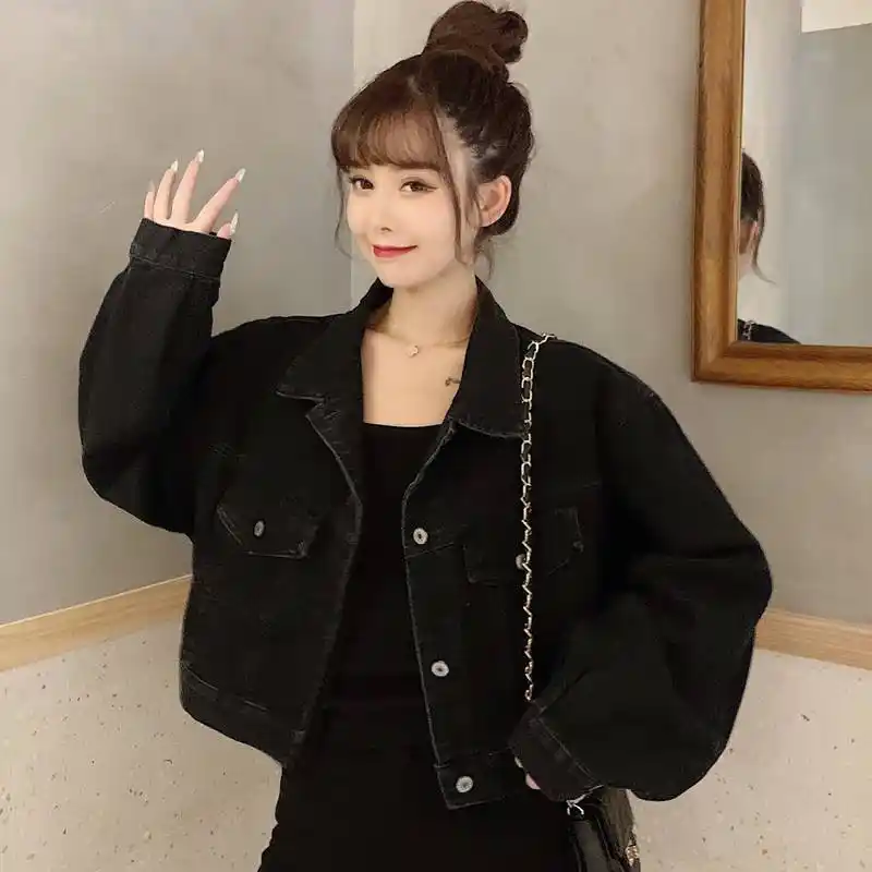 黑色牛仔褂配什么裤子