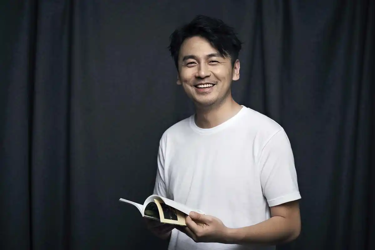 雷佳音在我的前半生中表现如何?