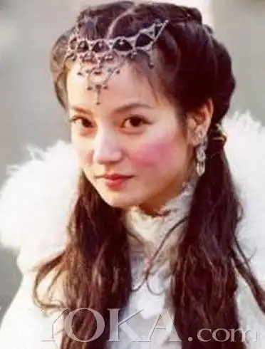 电影    《决战紫禁之巅》   古装电影,这也应该是赵薇的第一步古装