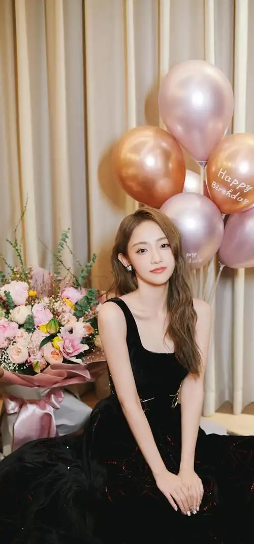 清新靓丽的邻家女孩吴佳怡超高清写真图集