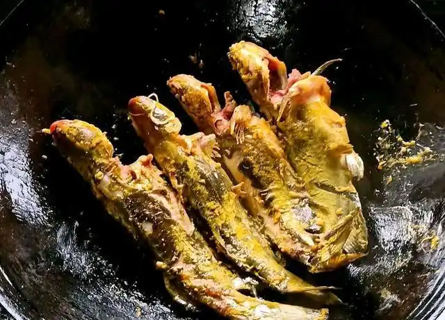 肉质鲜嫩昂丁鱼烧莴笋的家常做法