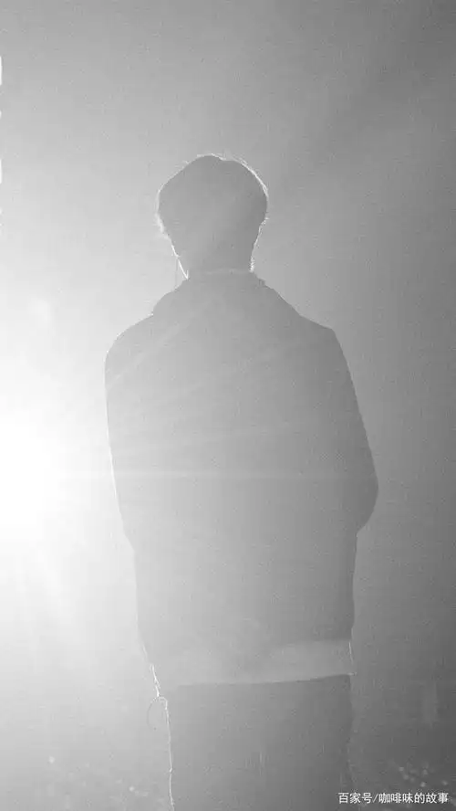 王一博后背照来啦