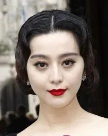 时尚女王范冰冰 发髻妖娆魅惑日期:13-04-11点击:1191复古海浪盘发