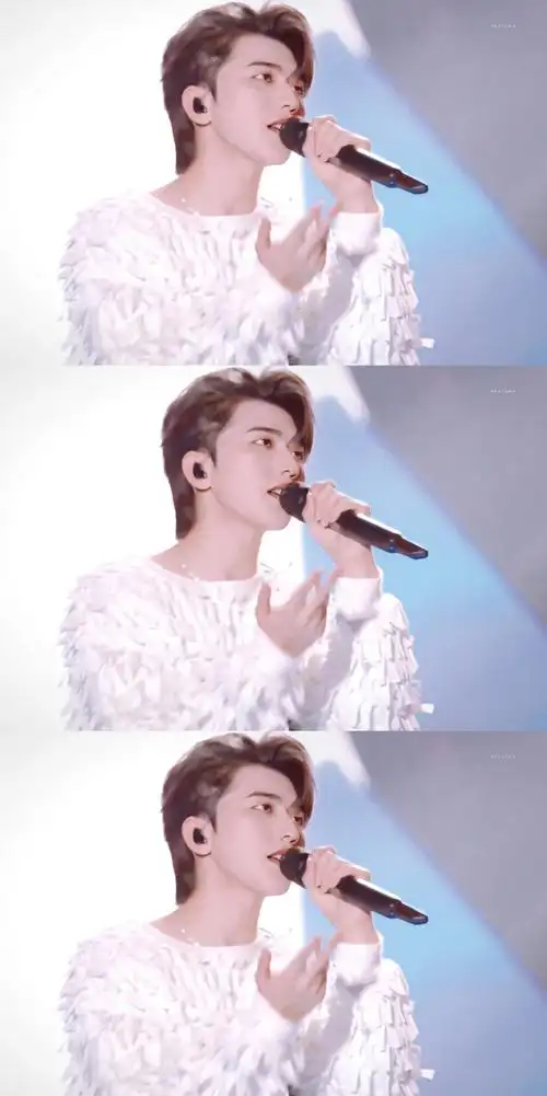 蔡徐坤新歌hugme舞台好梦幻##蔡徐坤白色流苏卫衣造型