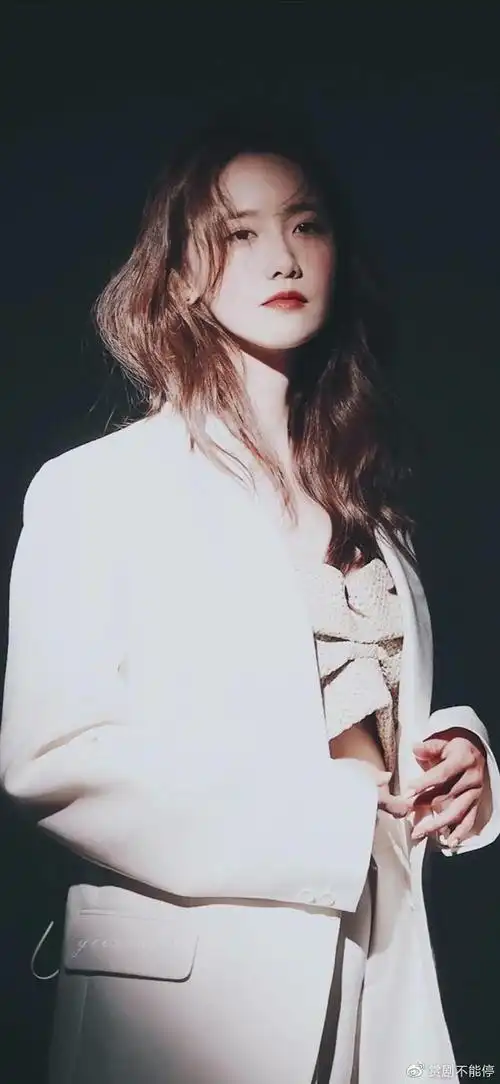 林允儿明星丨高清大壁纸肤白貌美颜值美炸优雅甜美