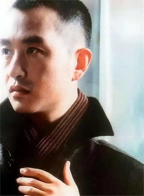 歌手高枫,离世多年,妹妹常年定居美国,爸妈的坚持让人泪目