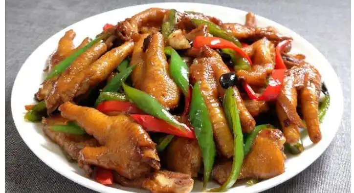 推荐几道家常菜, 简单快手, 好吃易学, 家人吃得很满足|小炒鸡爪什哪