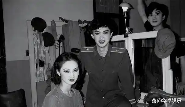 作为圈内的"传奇人物",金星的性别转变一直是人们热议的话题.