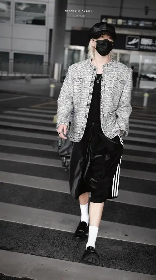 7615美图  秒速16pics脚很痛秒速  enamored迷恋·蔡徐坤迷恋