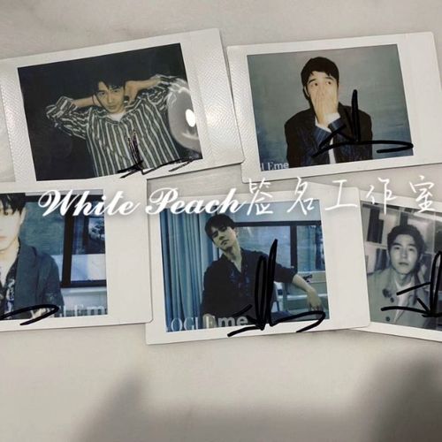 刘昊然亲笔签名拍立得