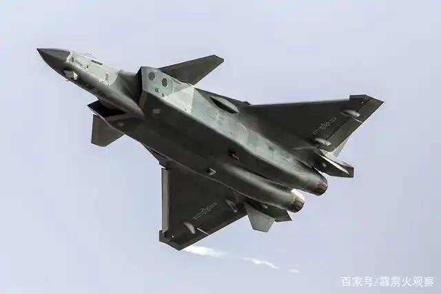 中国空军将装备多款先进武器,未来战力会超过俄罗斯吗?